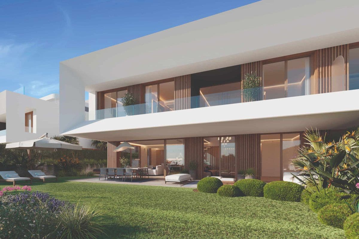 4 bedroom Terraced Villa for sale in Estepona with pool - € 1,510,000 (Ref: 9468843)