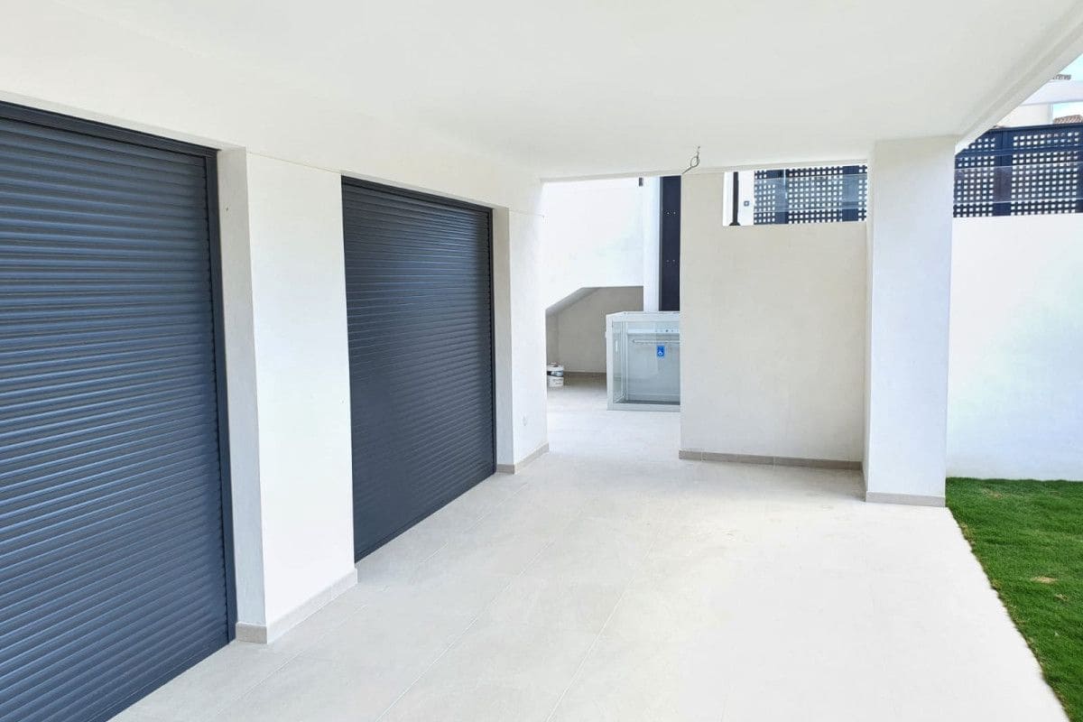 4 sypialnia Willa na sprzedaż w Manilva z basenem - 730 000 € (Ref: 9468850)