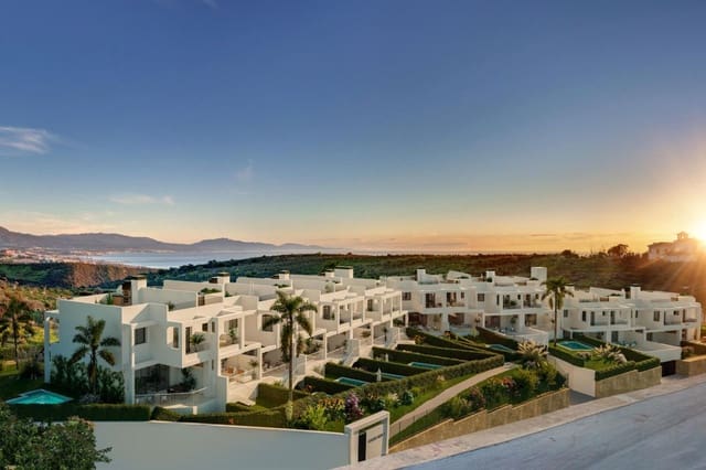 3 sovrum Radhus till salu i Chullera, Manilva med pool - 595 000 € (Ref: 9468851)