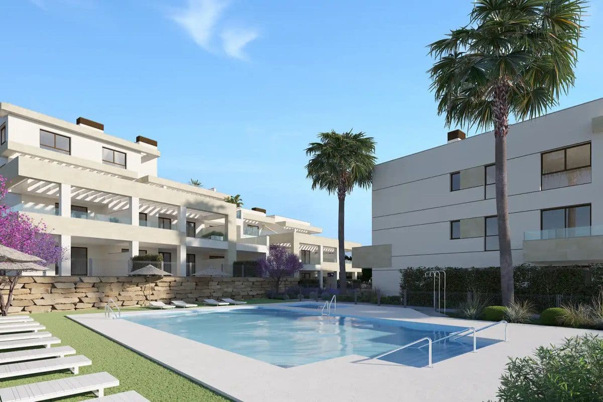 3 Zimmer Penthouse zu verkaufen in Estepona mit Pool - 564.000 € (Ref: 9468863)