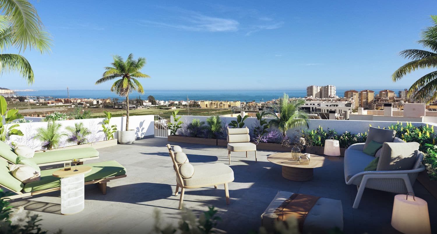 3 quarto Apartamento para venda em Torre del Mar com piscina - 340 000 € (Ref: 9468904)