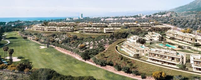 3 quarto Penthouse para venda em Marbella com piscina - 1 395 000 € (Ref: 9468929)