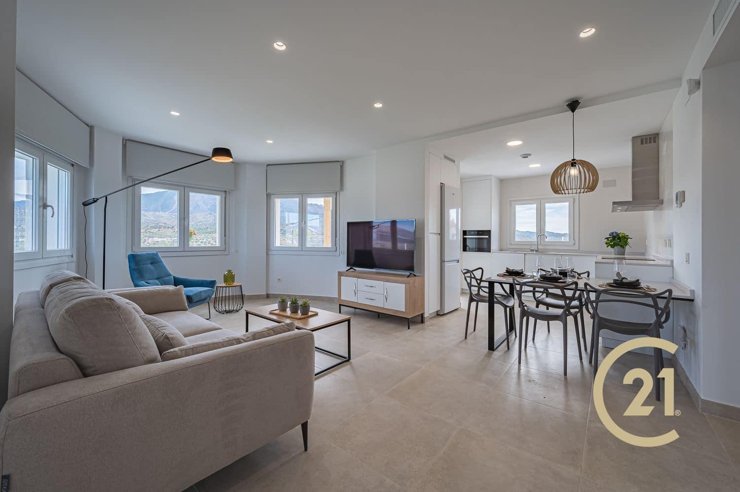 3 Zimmer Villa zu verkaufen in Vinuela mit Pool - 365.000 € (Ref: 9468943)