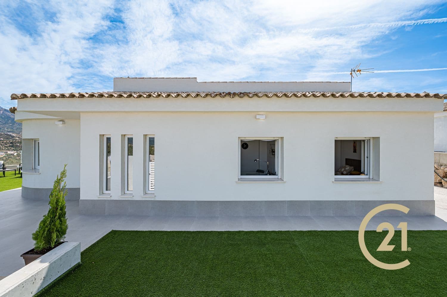 3 Zimmer Villa zu verkaufen in Vinuela mit Pool - 365.000 € (Ref: 9468943)