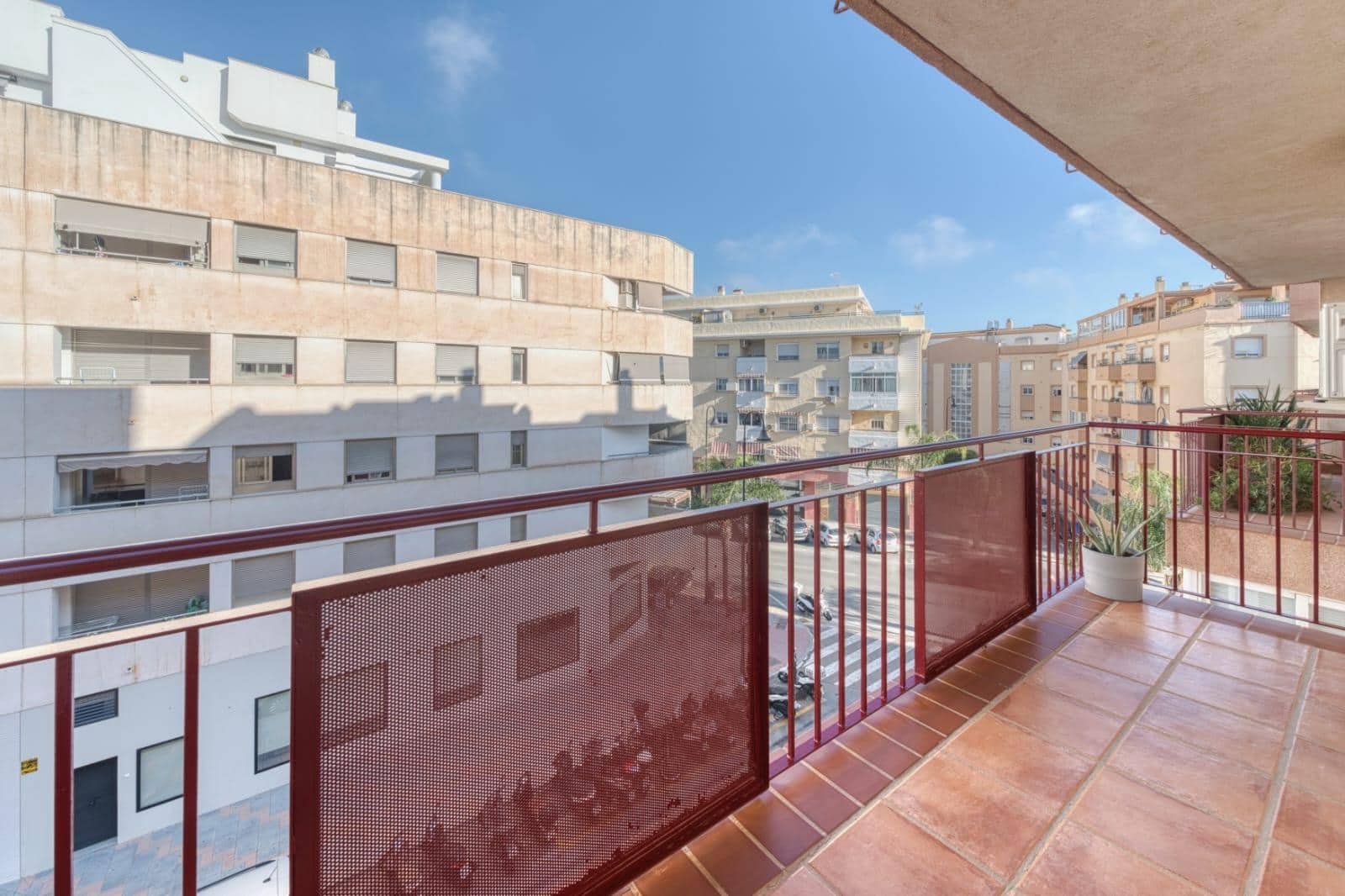 3 bedroom Flat for sale in Mijas - € 275,000 (Ref: 9482107)