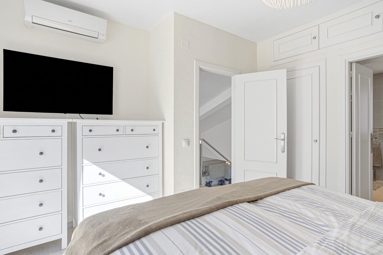 5 sovrum Villa till salu i Sitio de Calahonda med pool garage - 650 000 € (Ref: 9488387)