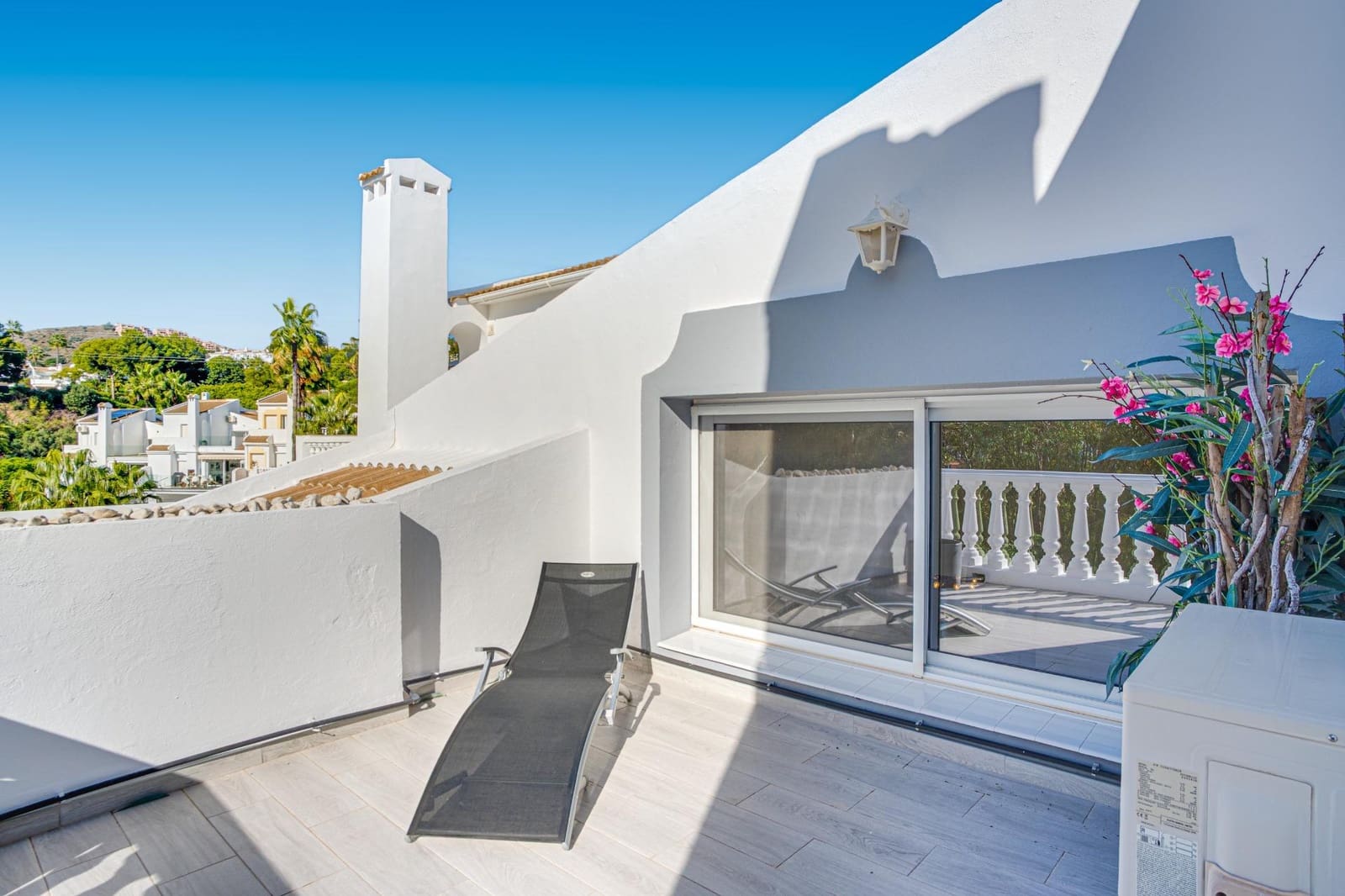 5 sovrum Villa till salu i Sitio de Calahonda med pool garage - 650 000 € (Ref: 9488387)