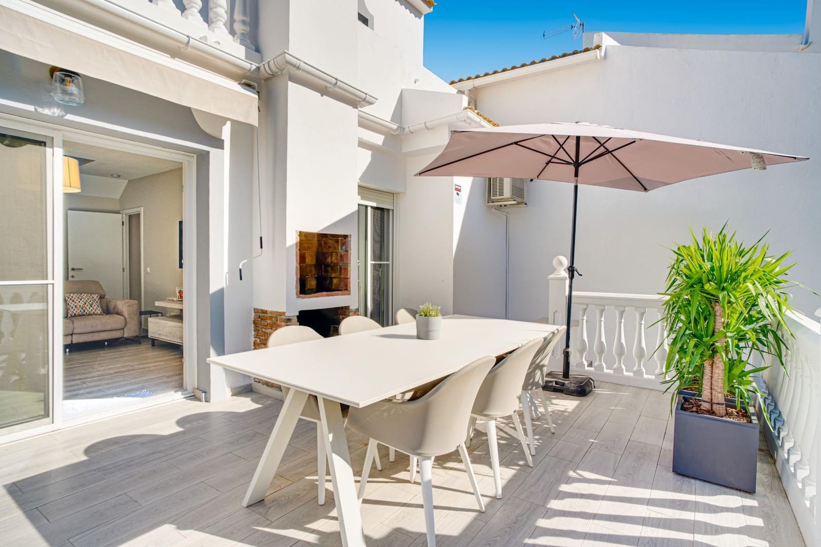 5 sovrum Villa till salu i Sitio de Calahonda med pool garage - 650 000 € (Ref: 9488387)