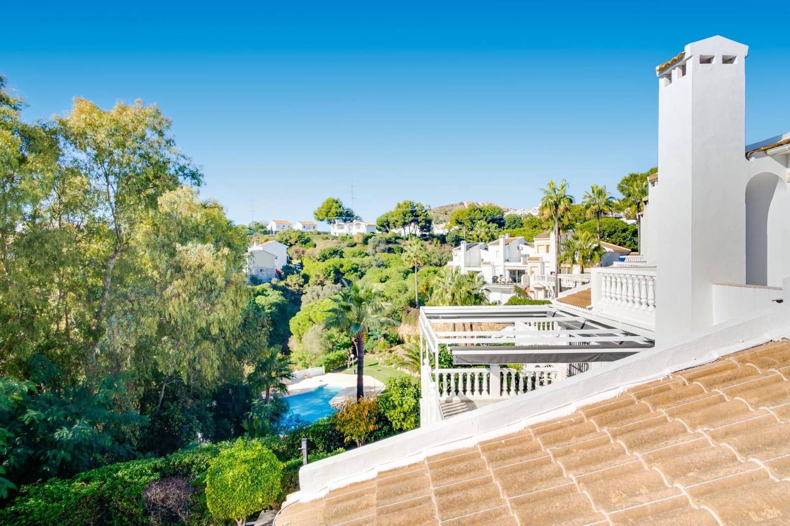 5 sovrum Villa till salu i Sitio de Calahonda med pool garage - 650 000 € (Ref: 9488387)