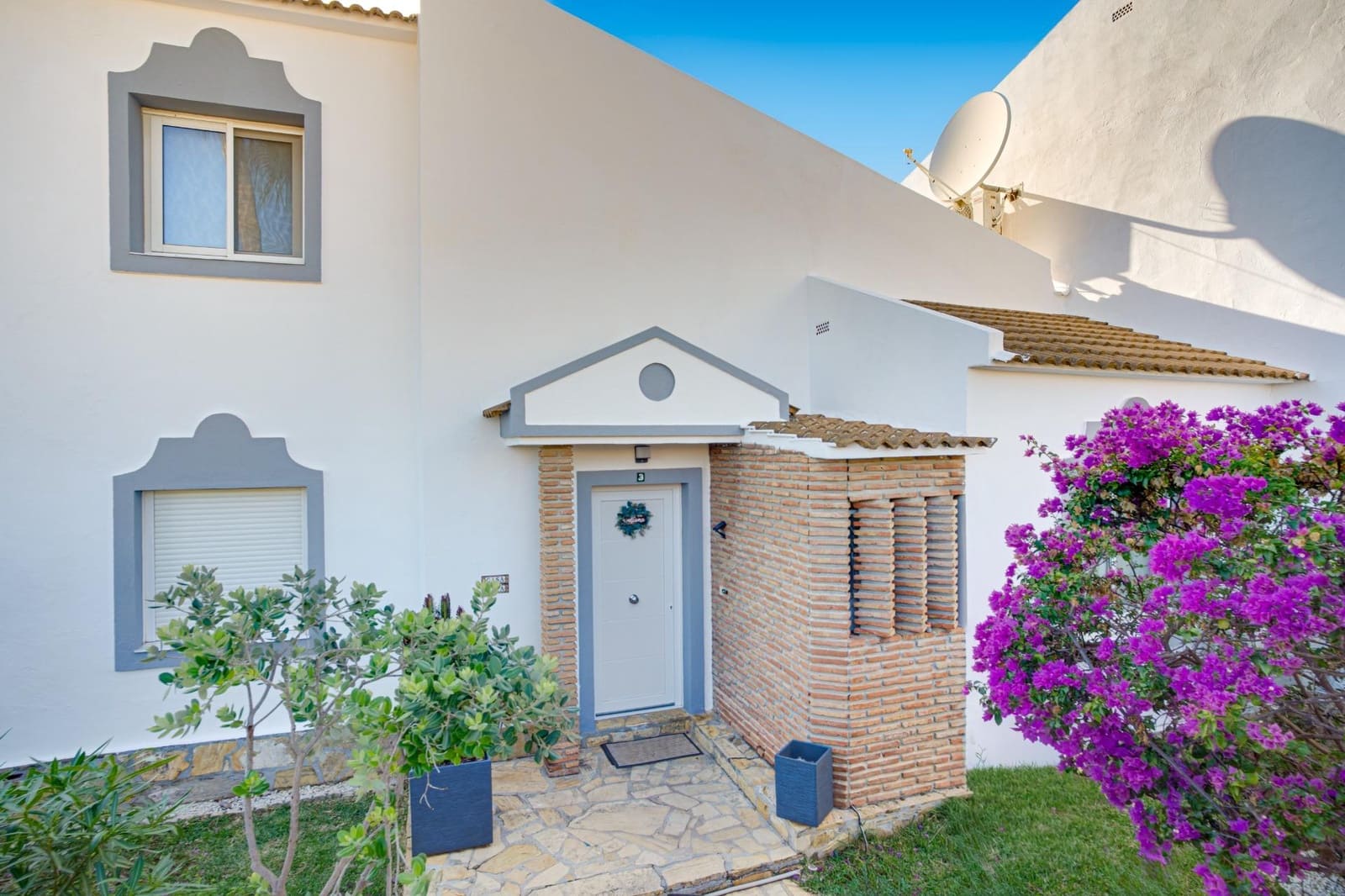 5 sovrum Villa till salu i Sitio de Calahonda med pool garage - 650 000 € (Ref: 9488387)