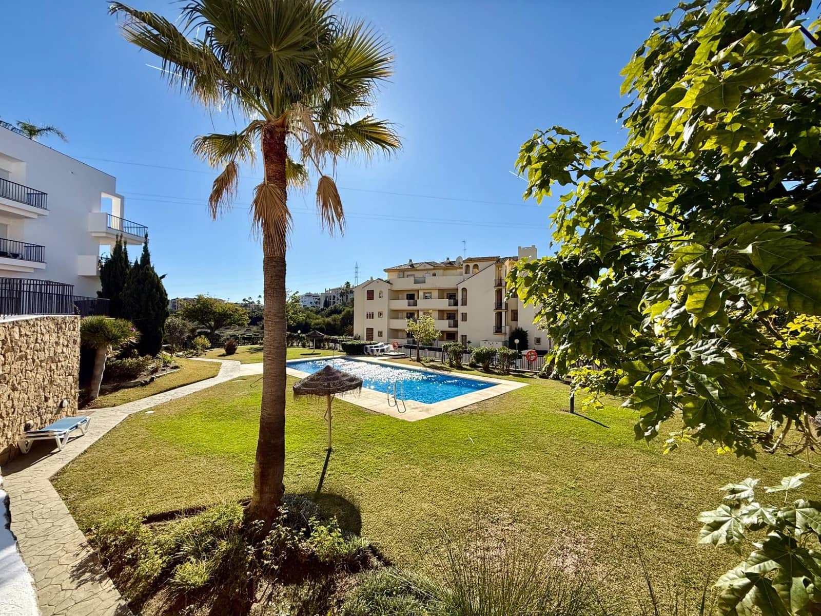 4 bedroom Penthouse for sale in Riviera del Sol with pool garage - € 575,000 (Ref: 9502455)