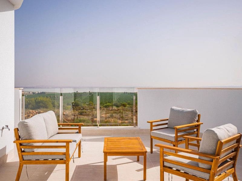 2 quarto Bungalow para venda em Los Balcones com piscina - 309 000 € (Ref: 9527790)