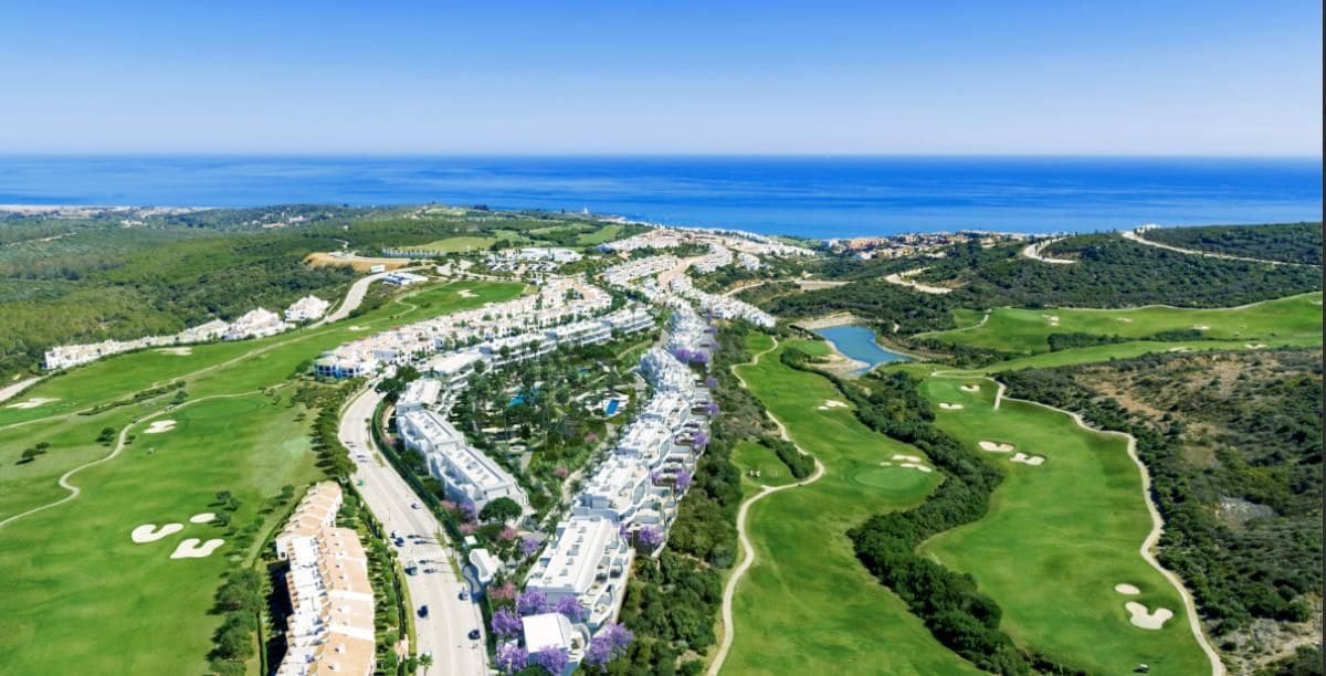 2 soverom Leilighet til salgs i La Linea de la Concepcion med svømmebasseng - € 629 000 (Ref: 9530791)