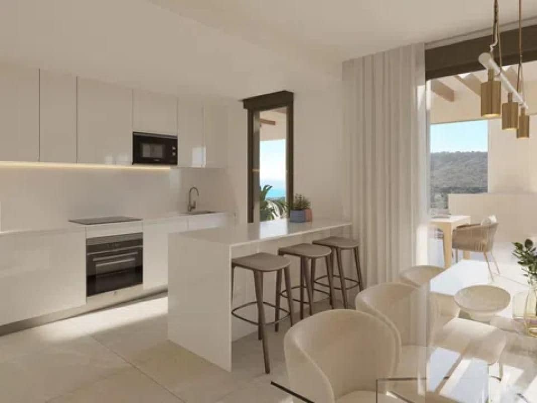 2 sypialnia Apartament na sprzedaż w La Linea de la Concepcion z basenem garażem - 482 000 € (Ref: 9530794)