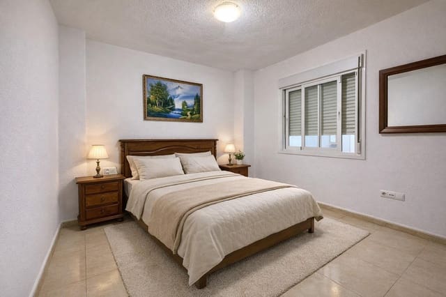 Piso de 2 habitaciones en Las Flores, Mijas en venta - 210.000 € (Ref: 9541234)