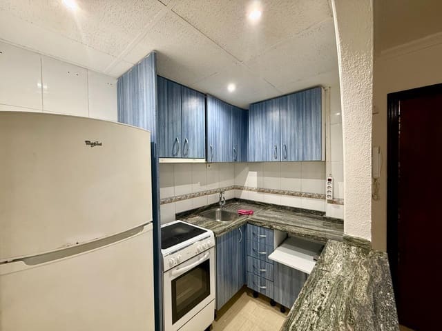 Piso de 2 habitaciones en Las Flores, Mijas en venta - 210.000 € (Ref: 9541234)