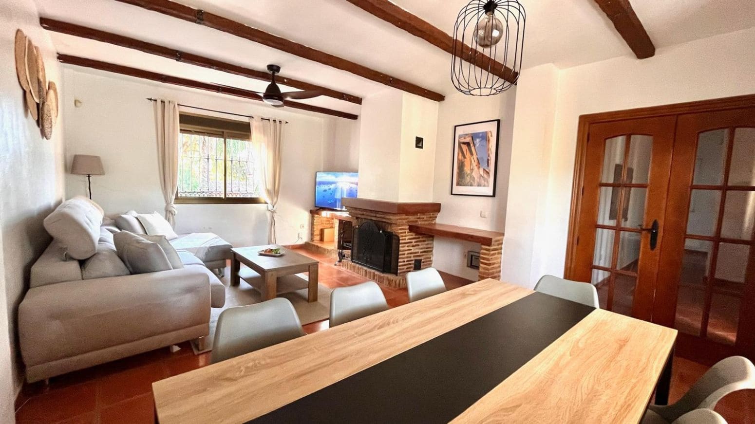 5 bedroom Villa for rent in Pinos de Alhaurin with pool garage - € 2,900 (Ref: 9561912)