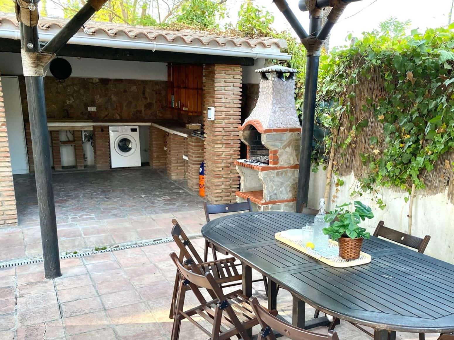 5 bedroom Villa for rent in Pinos de Alhaurin with pool garage - € 2,900 (Ref: 9561912)