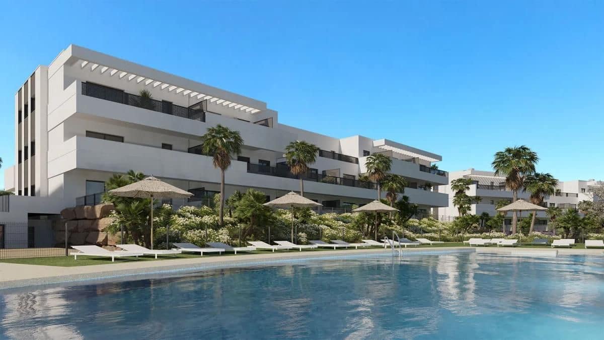2 quarto Penthouse para venda em Estepona com piscina - 405 000 € (Ref: 9619389)