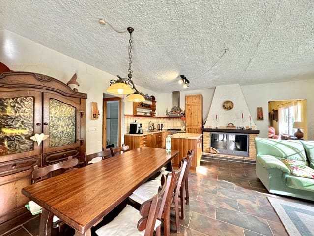 4 makuuhuone Huvila myytävänä paikassa Lorca mukana uima-altaan 
autotalli - 265 000 € (Ref: 8781834)