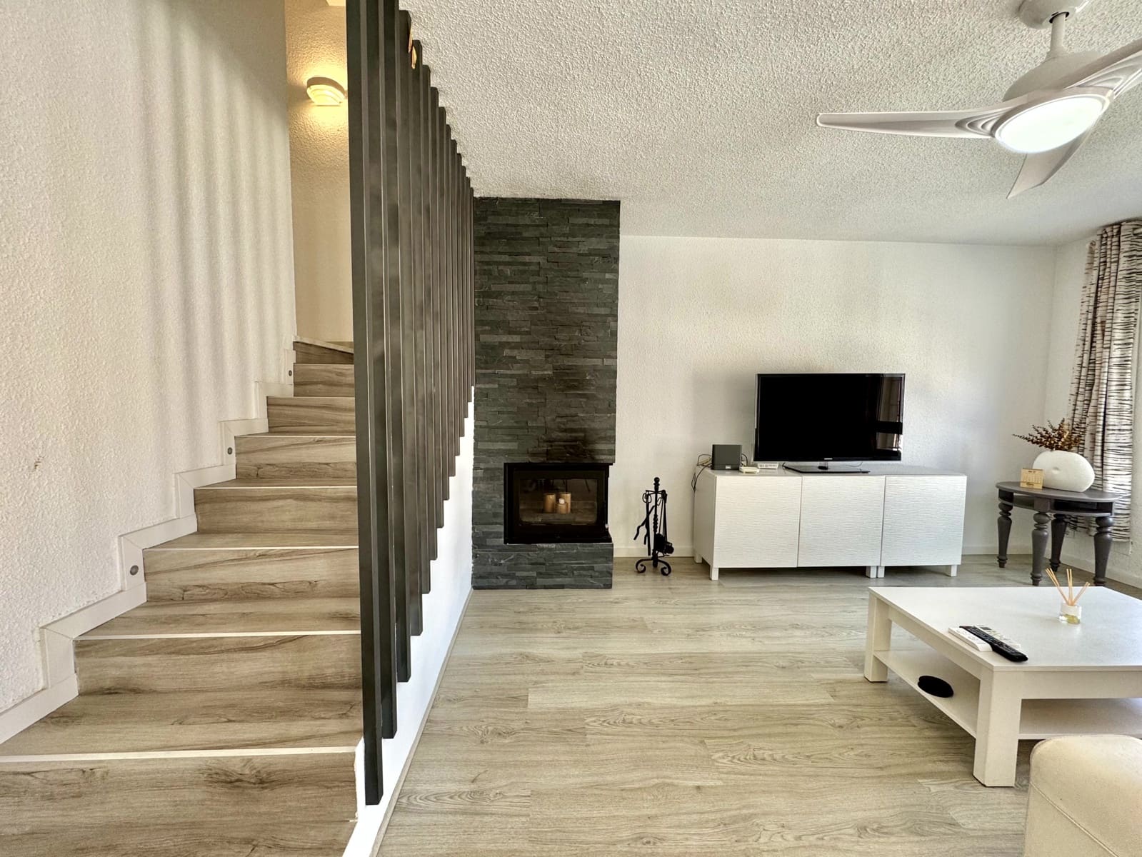 4 soverom Kjedet enebolig til salgs i Calabardina med svømmebasseng garasje - € 240 000 (Ref: 9107918)