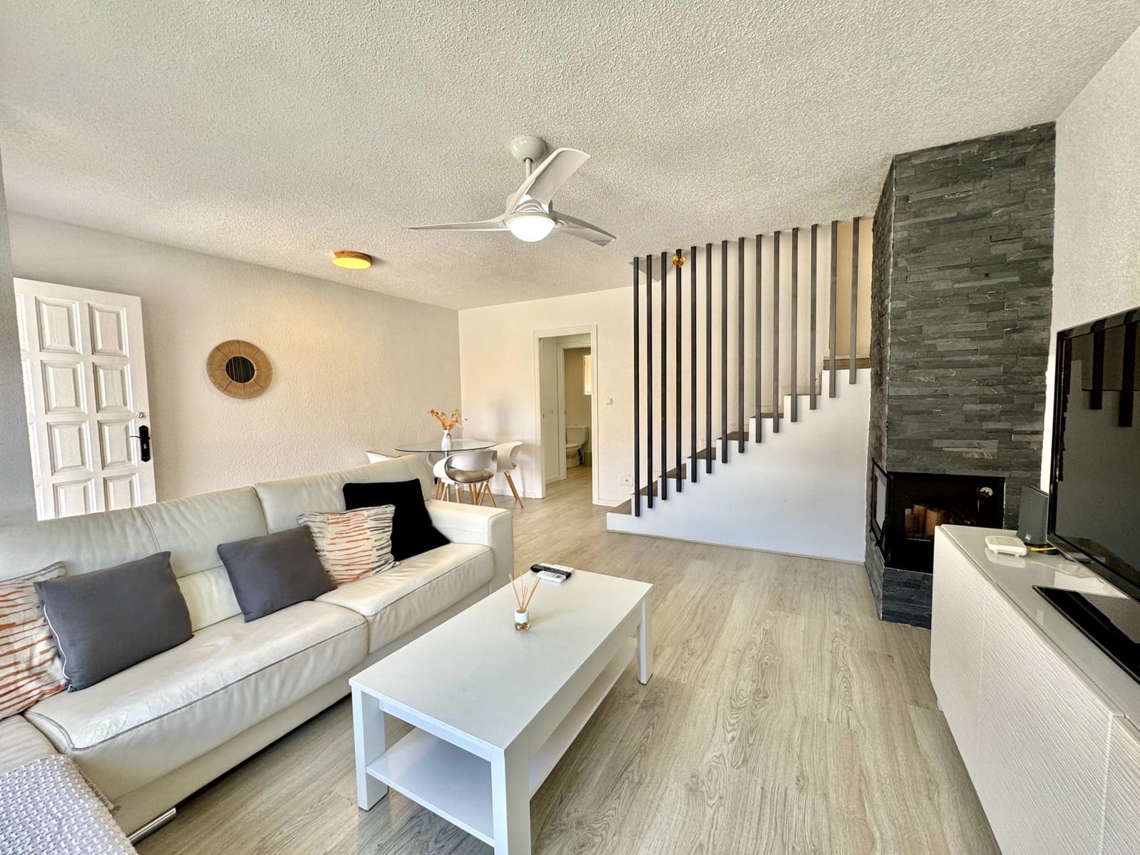 4 soverom Kjedet enebolig til salgs i Calabardina med svømmebasseng garasje - € 240 000 (Ref: 9107918)