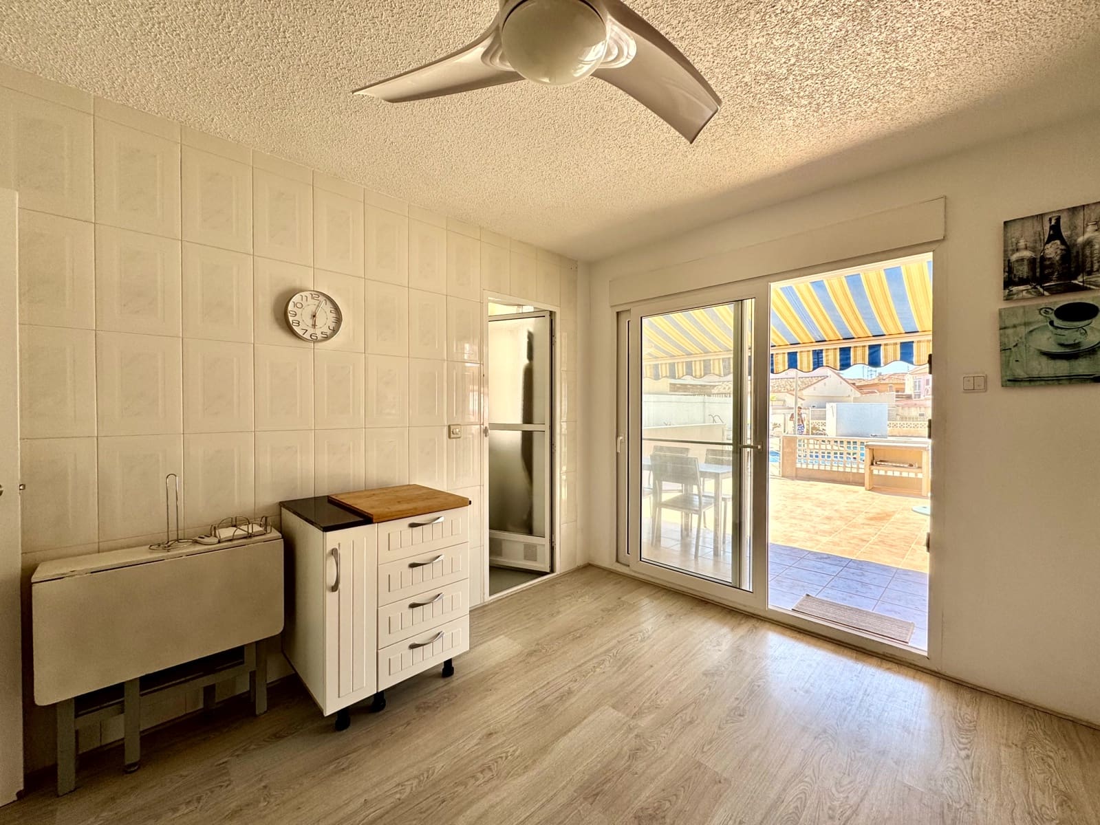 4 soverom Kjedet enebolig til salgs i Calabardina med svømmebasseng garasje - € 240 000 (Ref: 9107918)