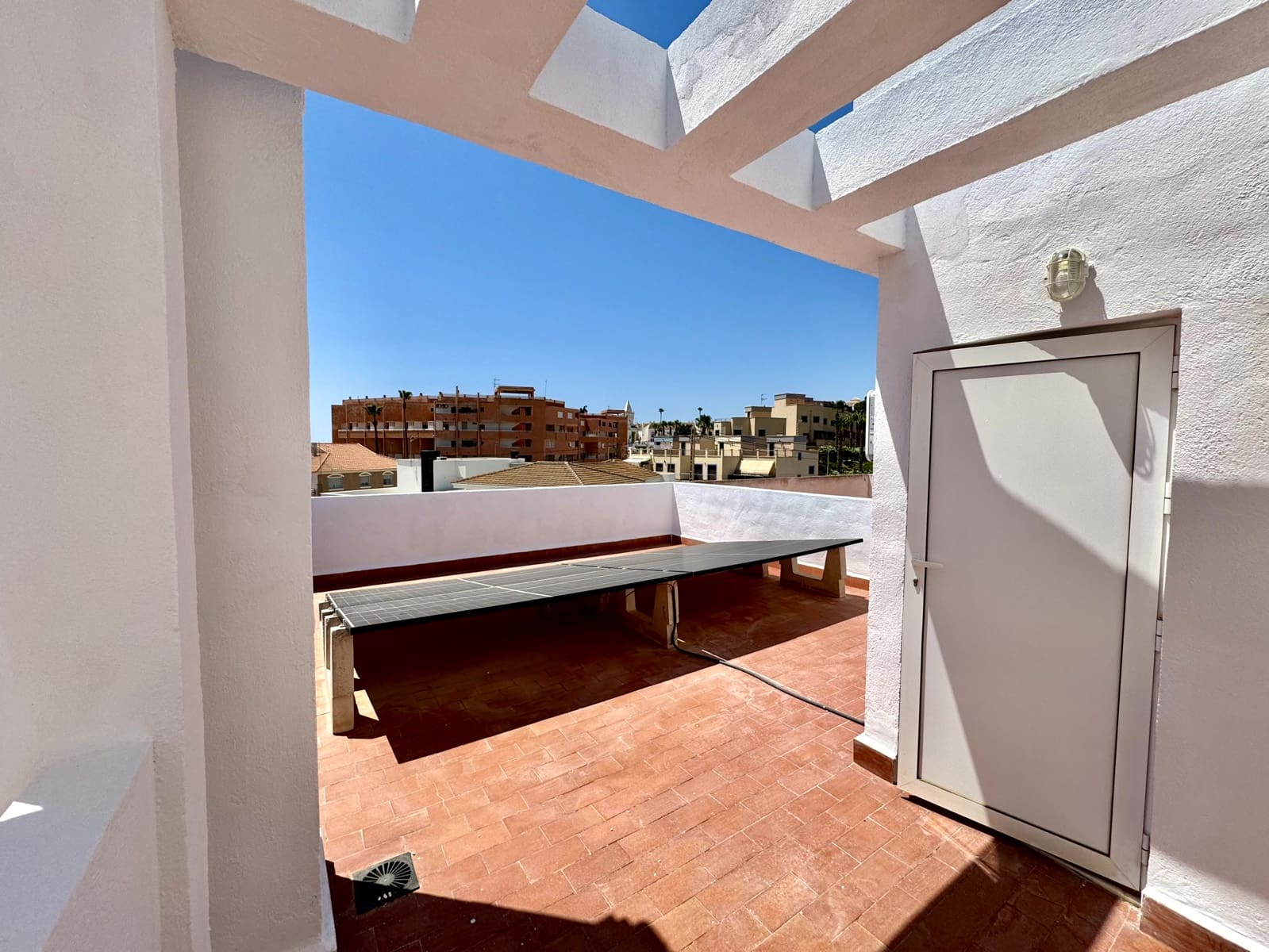 4 soverom Kjedet enebolig til salgs i Calabardina med svømmebasseng garasje - € 240 000 (Ref: 9107918)