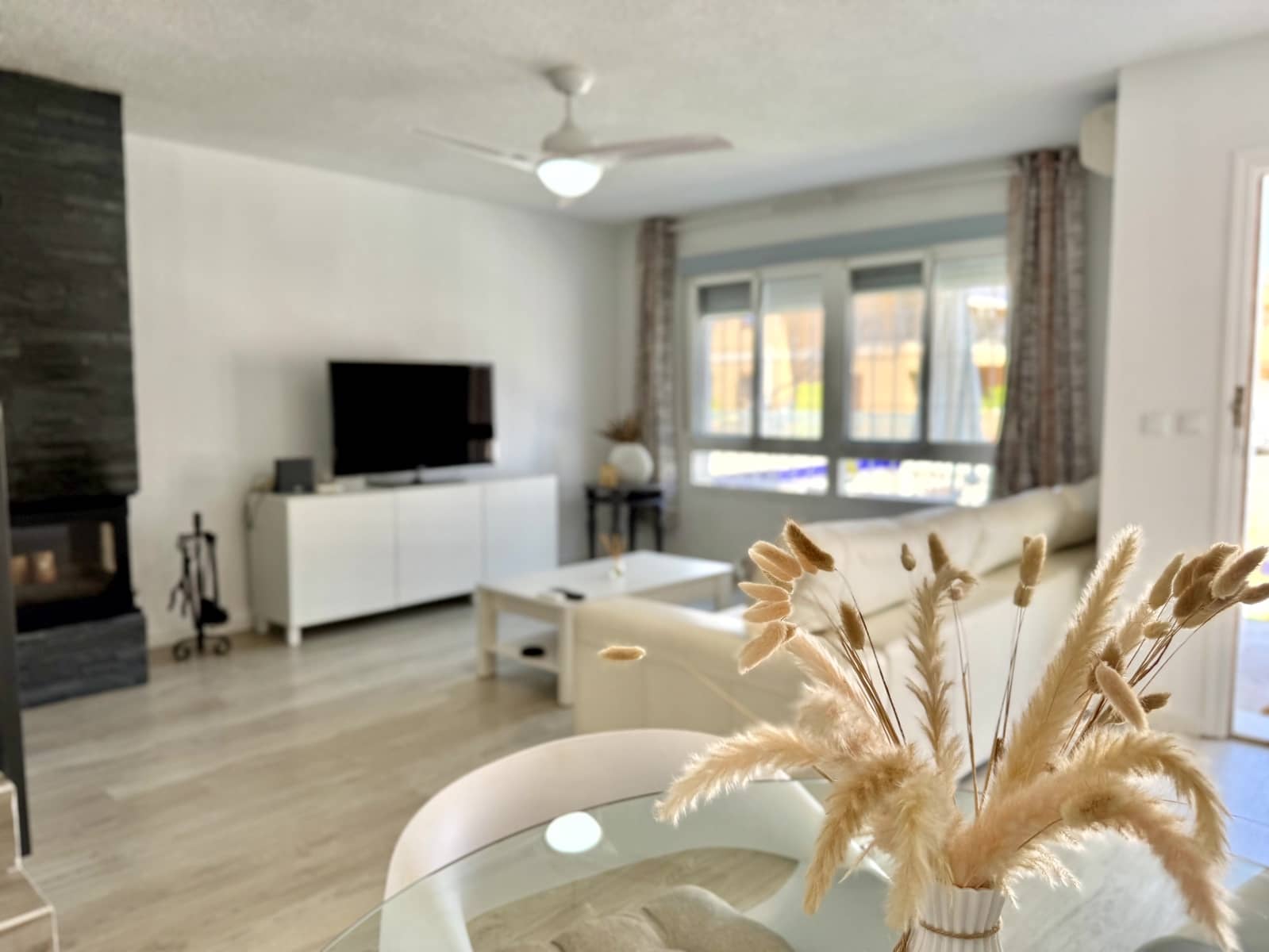 4 soverom Kjedet enebolig til salgs i Calabardina med svømmebasseng garasje - € 240 000 (Ref: 9107918)