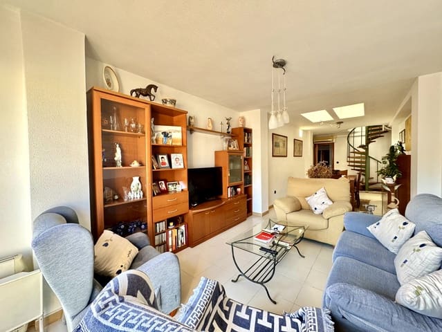 3 bedroom Penthouse for sale in Aguilas with garage - € 190,000 (Ref: 9126947)