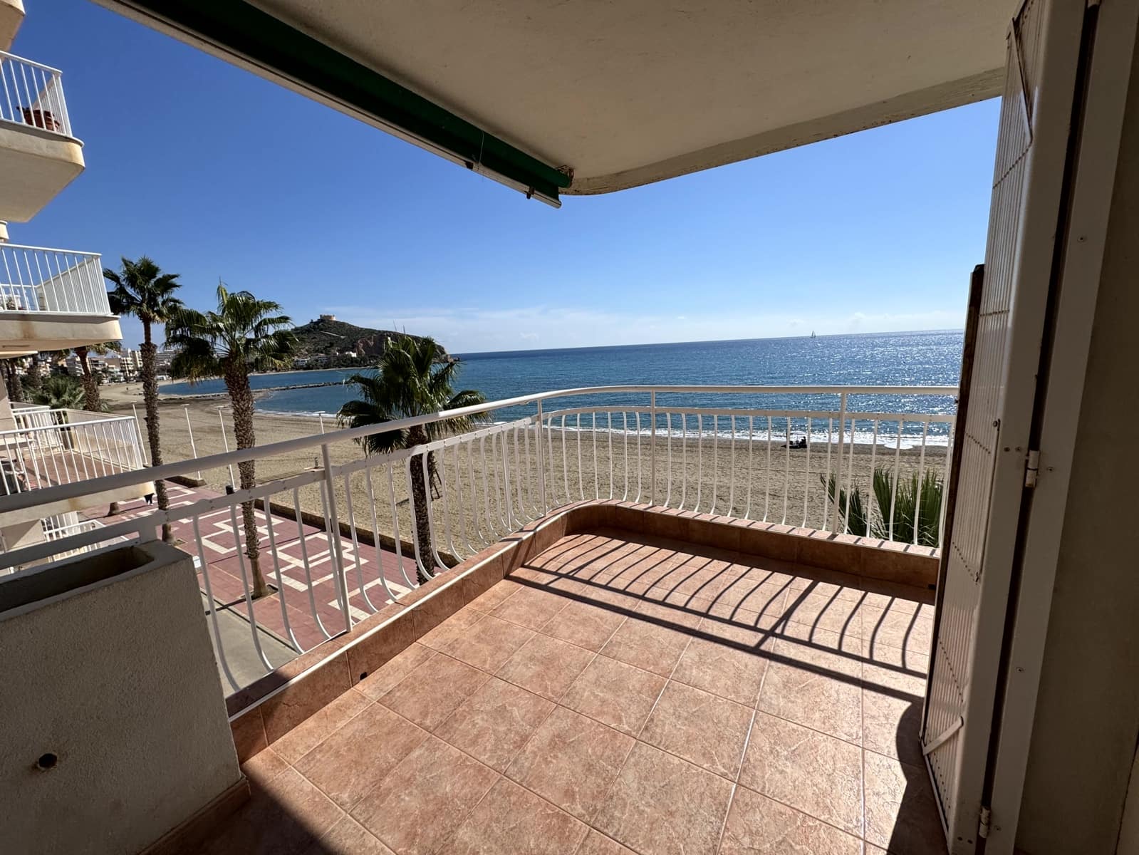 4 soveværelse Strandlejlighed til leje i Aguilas med garage - € 1.000 (Ref: 9319667)