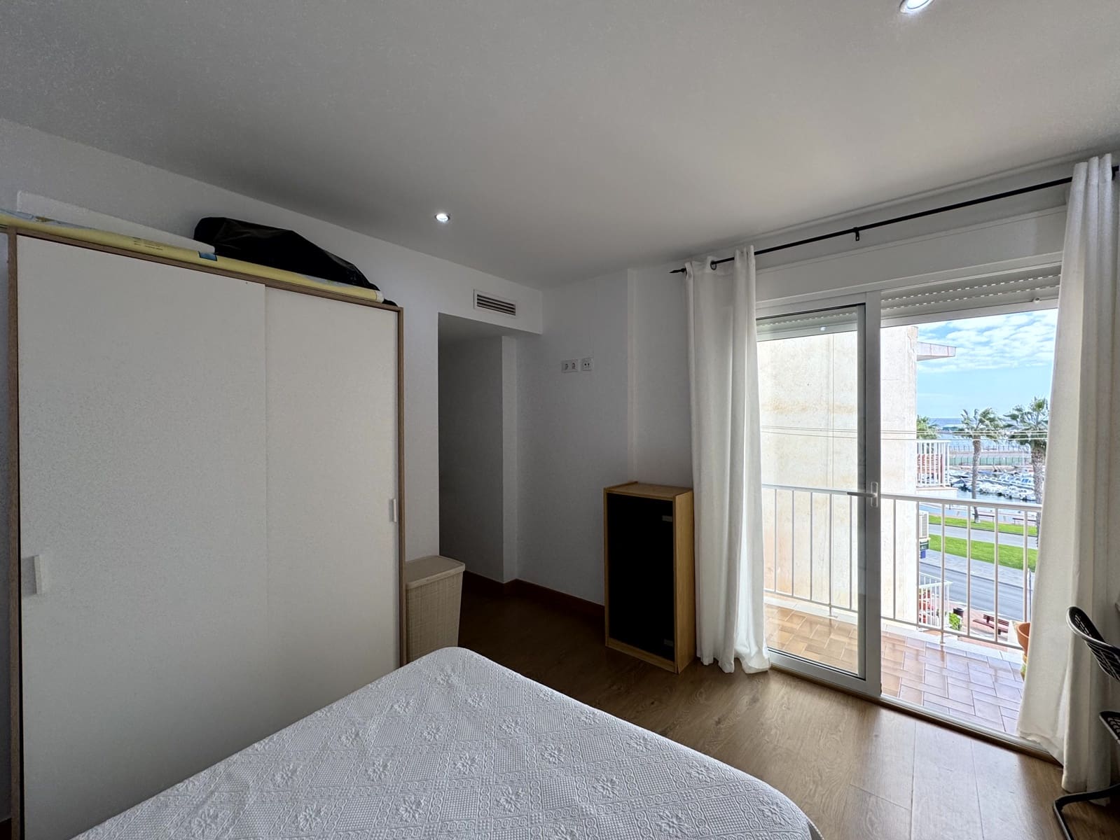 3 bedroom Apartment for rent in Aguilas - € 850 (Ref: 9357591)