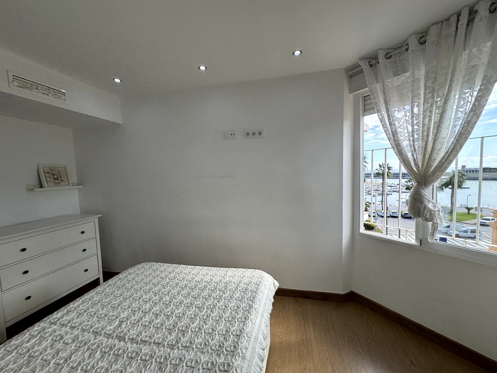 3 bedroom Apartment for rent in Aguilas - € 850 (Ref: 9357591)