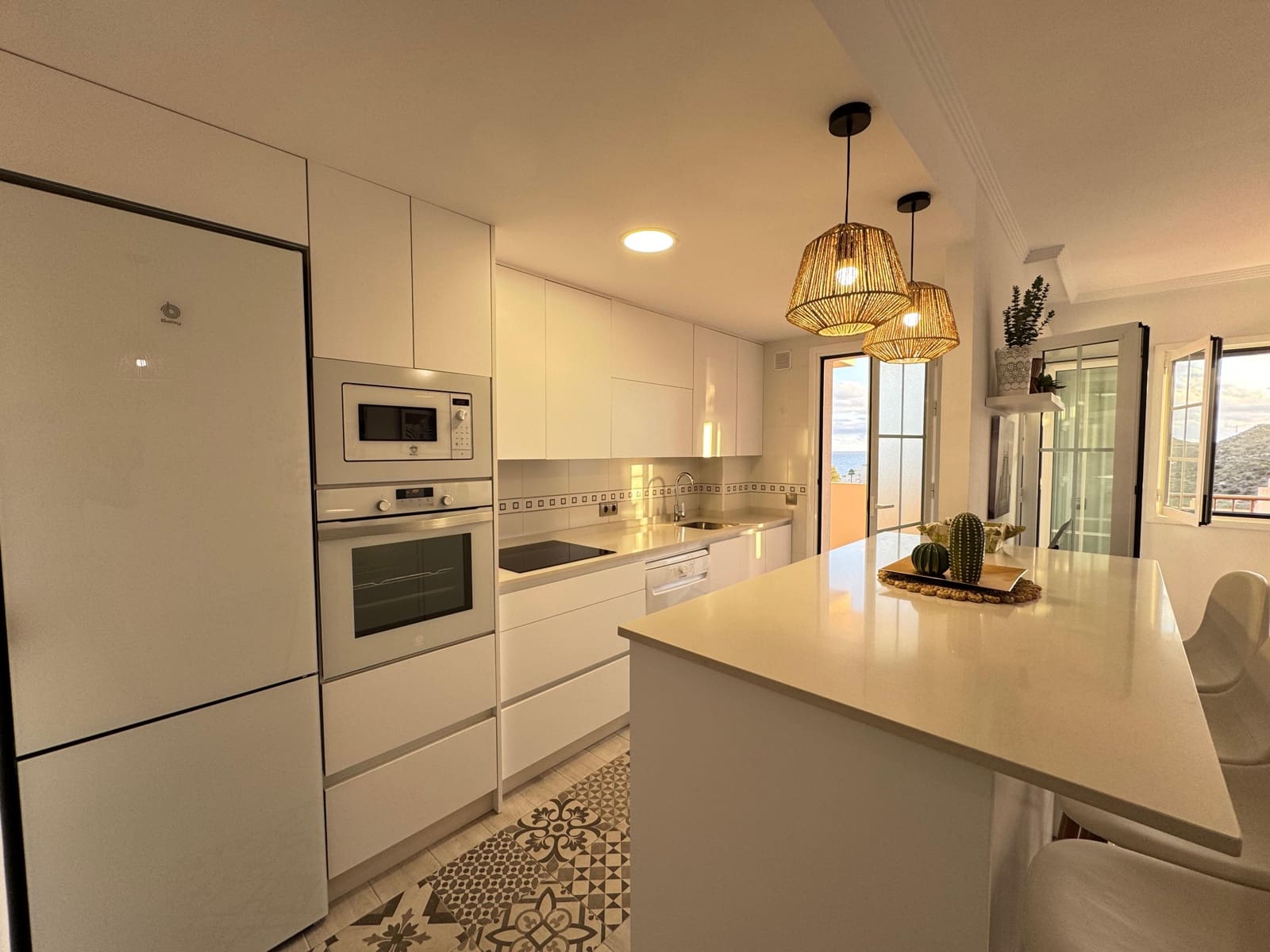 2 bedroom Beach Apartment for rent in El Pozo del Esparto with pool garage - € 850 (Ref: 9369178)