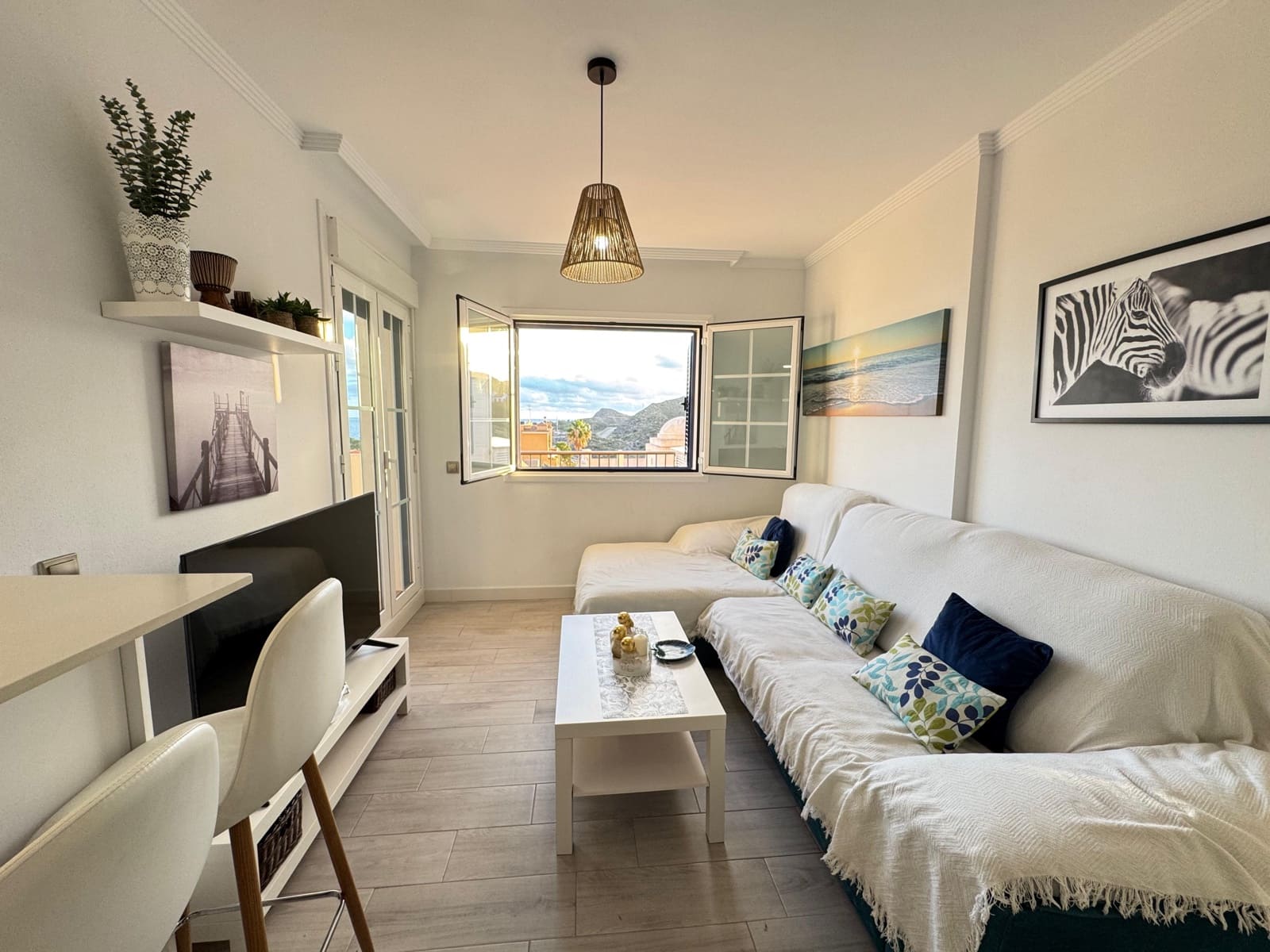 2 bedroom Beach Apartment for rent in El Pozo del Esparto with pool garage - € 850 (Ref: 9369178)