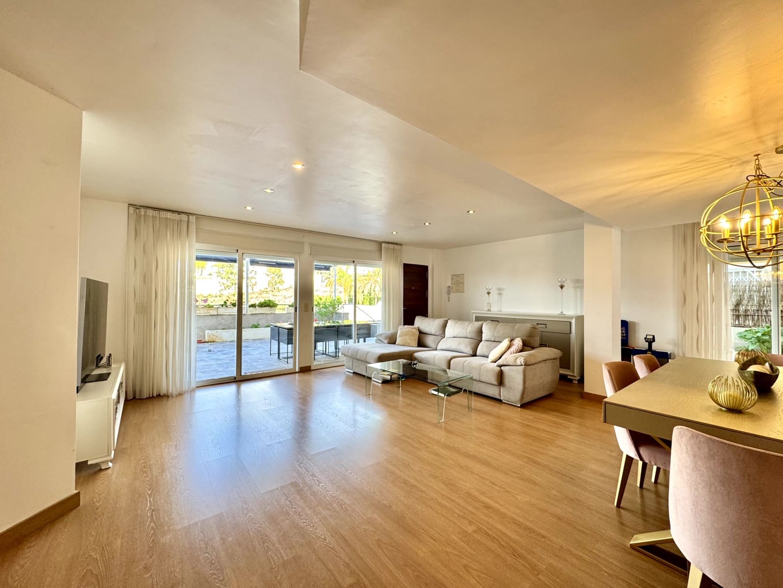 4 quarto Moradia para venda em Aguilas com piscina garagem - 345 000 € (Ref: 9369260)