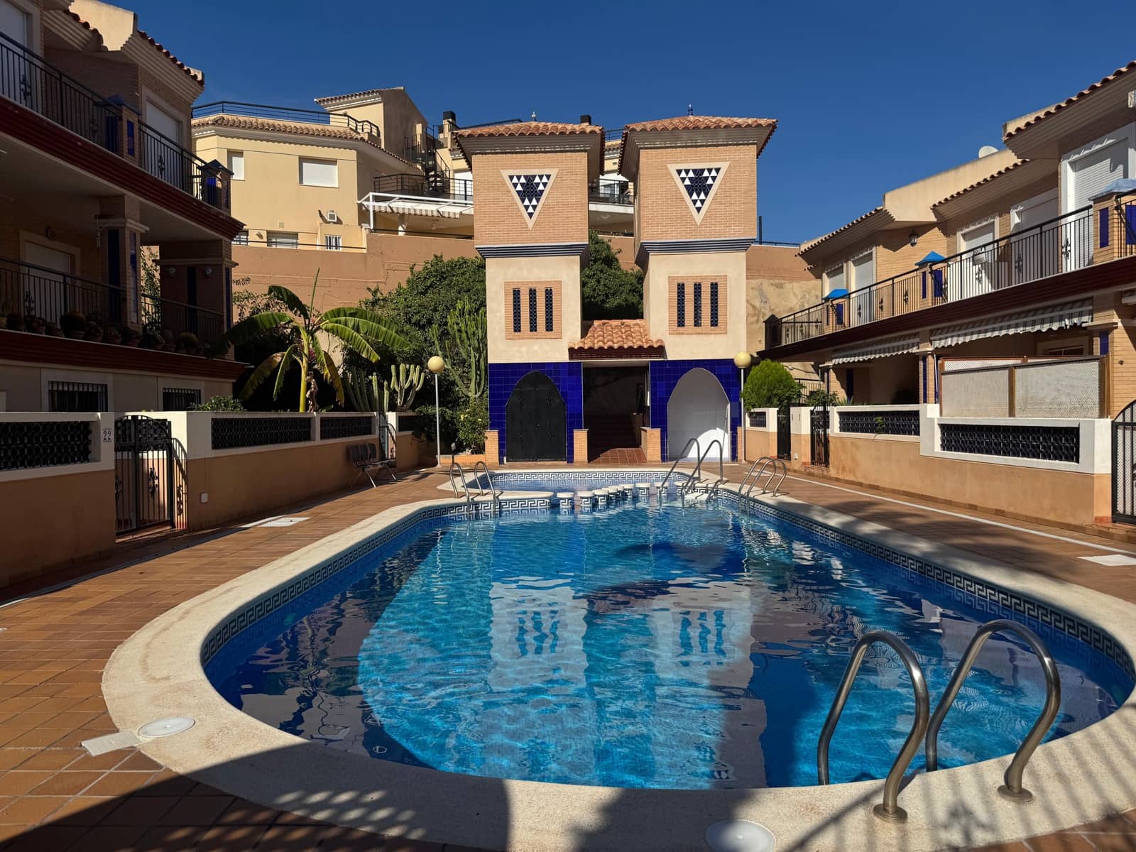 4 soverom Kjedet enebolig til salgs i Calabardina med svømmebasseng garasje - € 250 000 (Ref: 9411293)