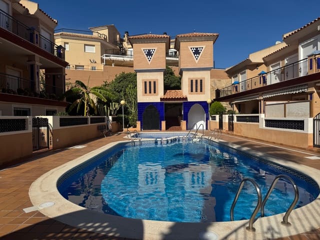 4 makuuhuone Paritalo myytävänä paikassa Calabardina, Aguilas mukana uima-altaan 
autotalli - 250 000 € (Ref: 9411293)