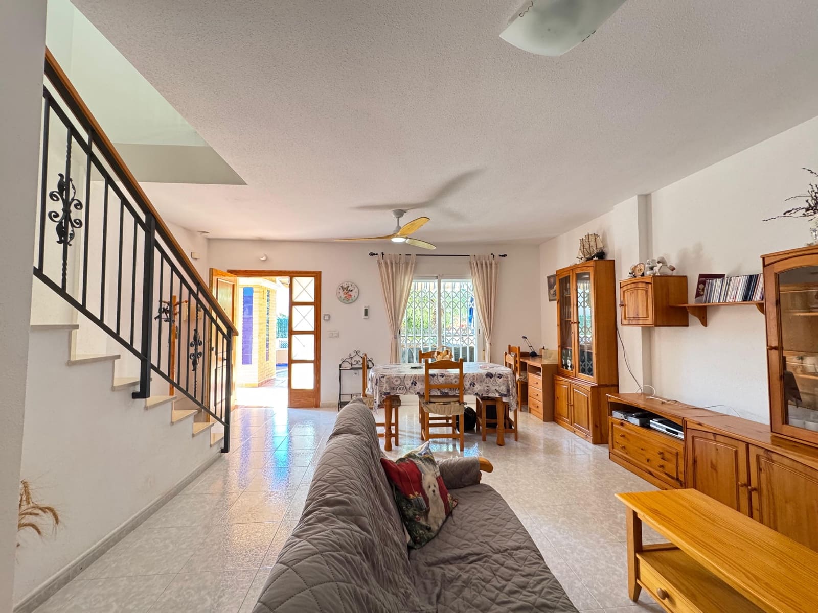 4 soverom Kjedet enebolig til salgs i Calabardina med svømmebasseng garasje - € 250 000 (Ref: 9411293)