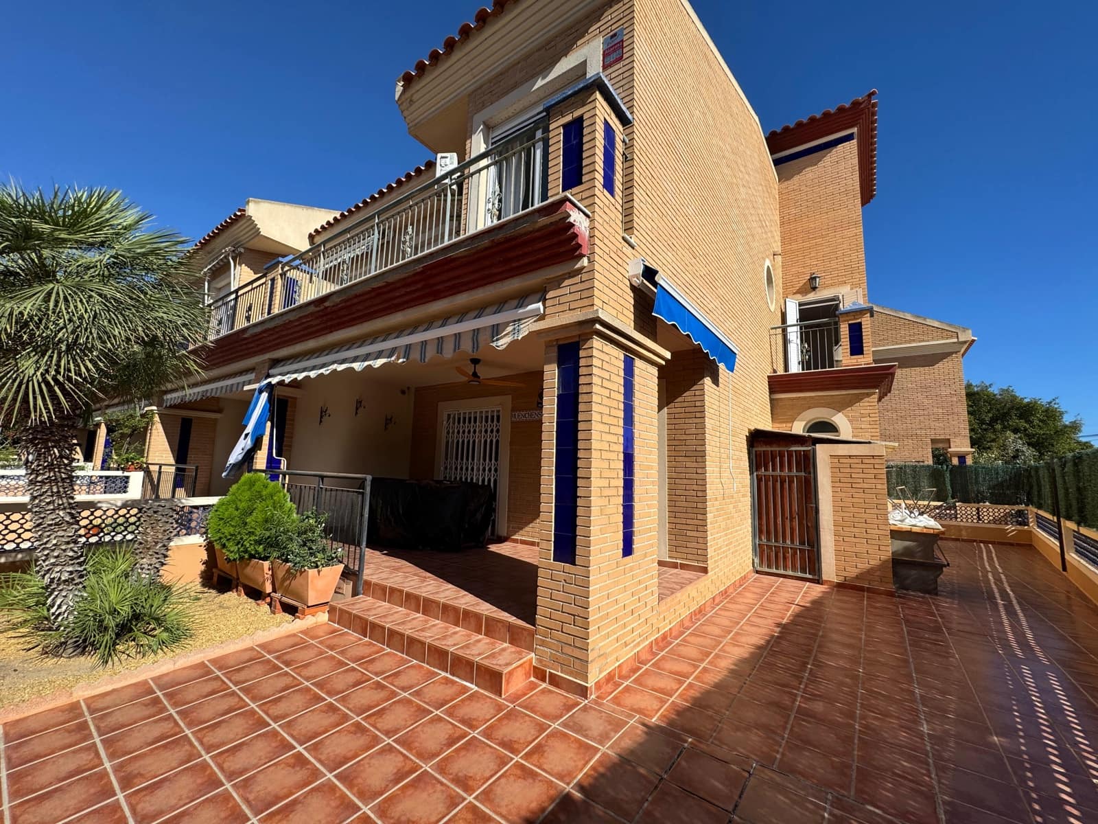 4 soverom Kjedet enebolig til salgs i Calabardina med svømmebasseng garasje - € 250 000 (Ref: 9411293)