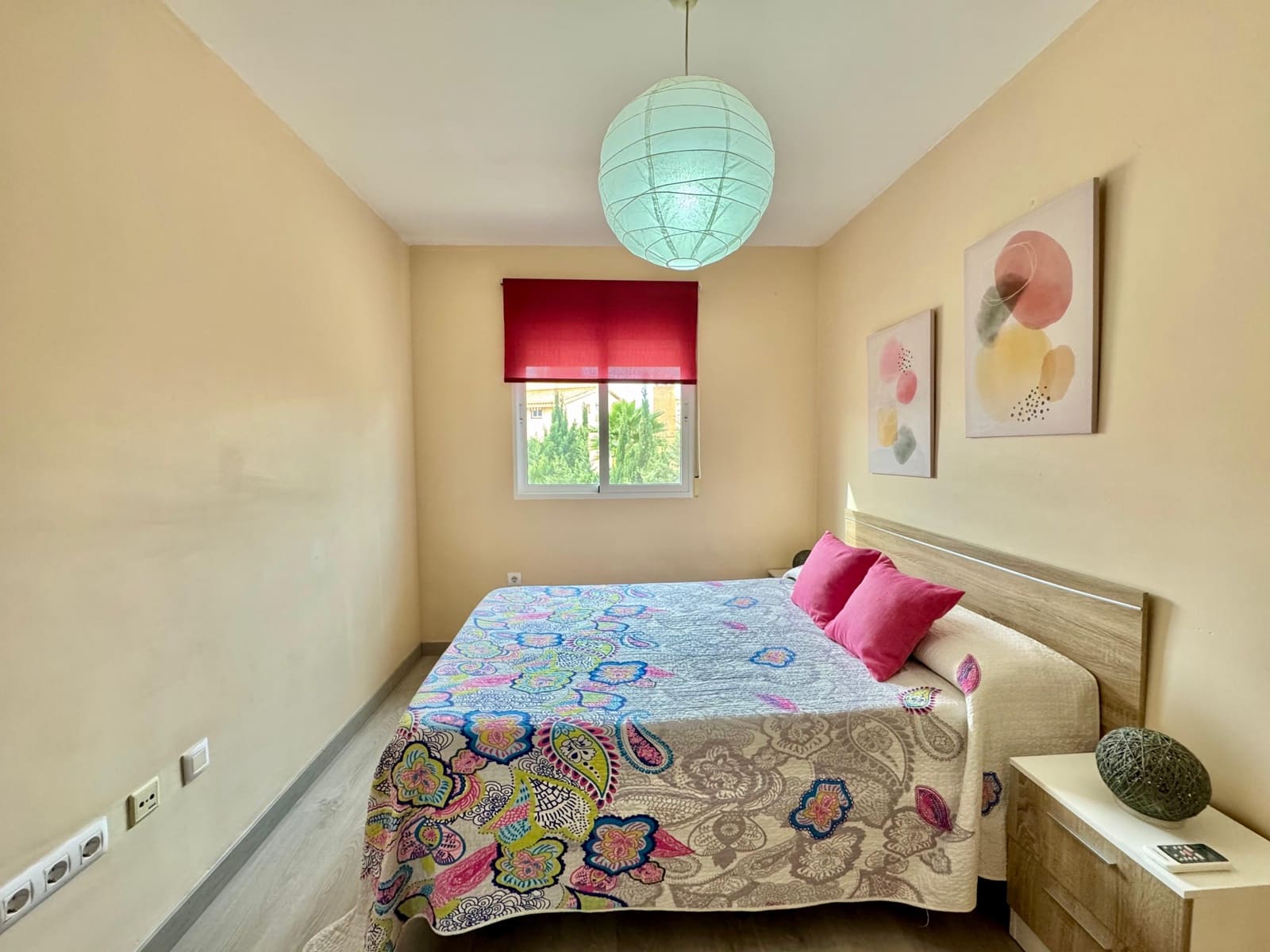 4 makuuhuone Rivitalo myytävänä paikassa Calabardina mukana uima-altaan 
autotalli - 260 000 € (Ref: 9471488)