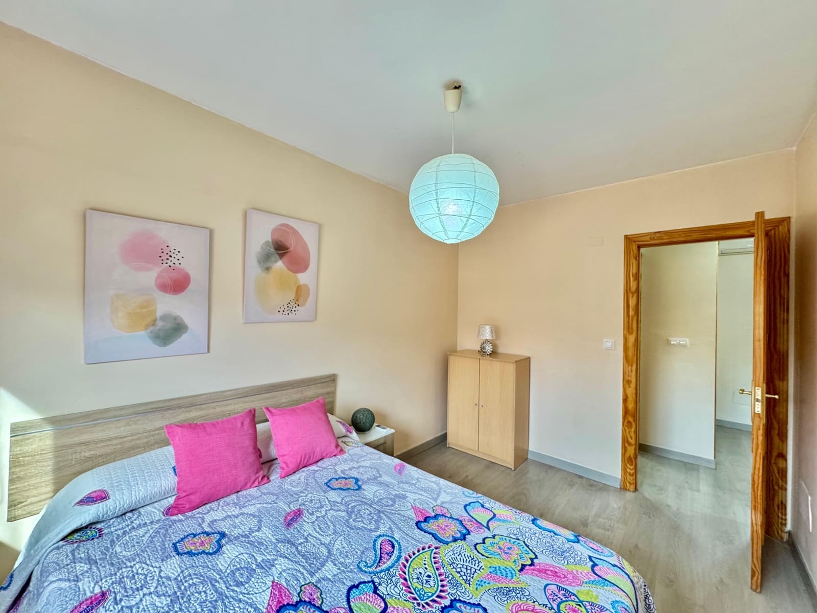 4 makuuhuone Rivitalo myytävänä paikassa Calabardina mukana uima-altaan 
autotalli - 260 000 € (Ref: 9471488)