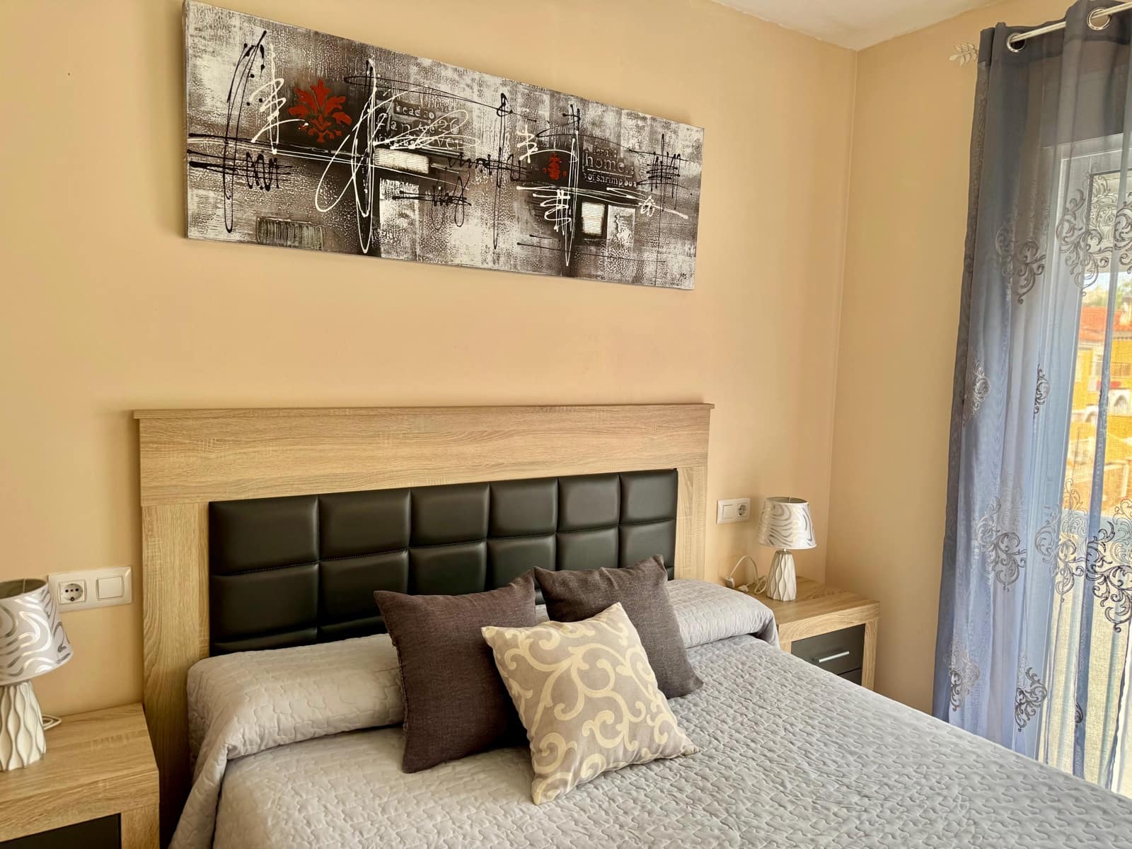 4 makuuhuone Rivitalo myytävänä paikassa Calabardina mukana uima-altaan 
autotalli - 260 000 € (Ref: 9471488)