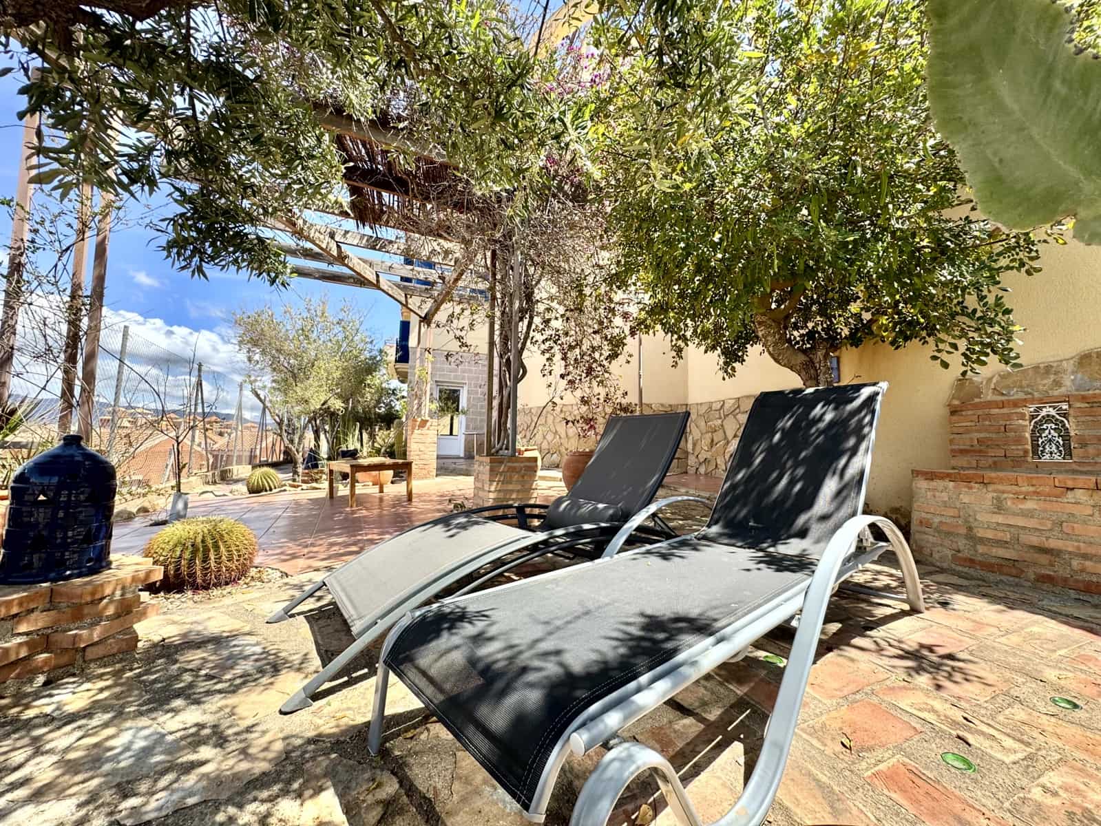 9 sypialnia Hotel na sprzedaż w Calabardina z garażem - 690 000 € (Ref: 9500598)