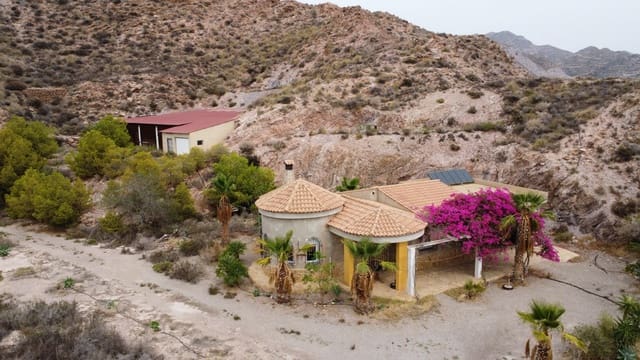 3 sypialnia Finka/Dom wiejski na sprzedaż w Las Majadas - Las Molinetas - Labradorcico, Aguilas z garażem - 279 000 € (Ref: 9500609)