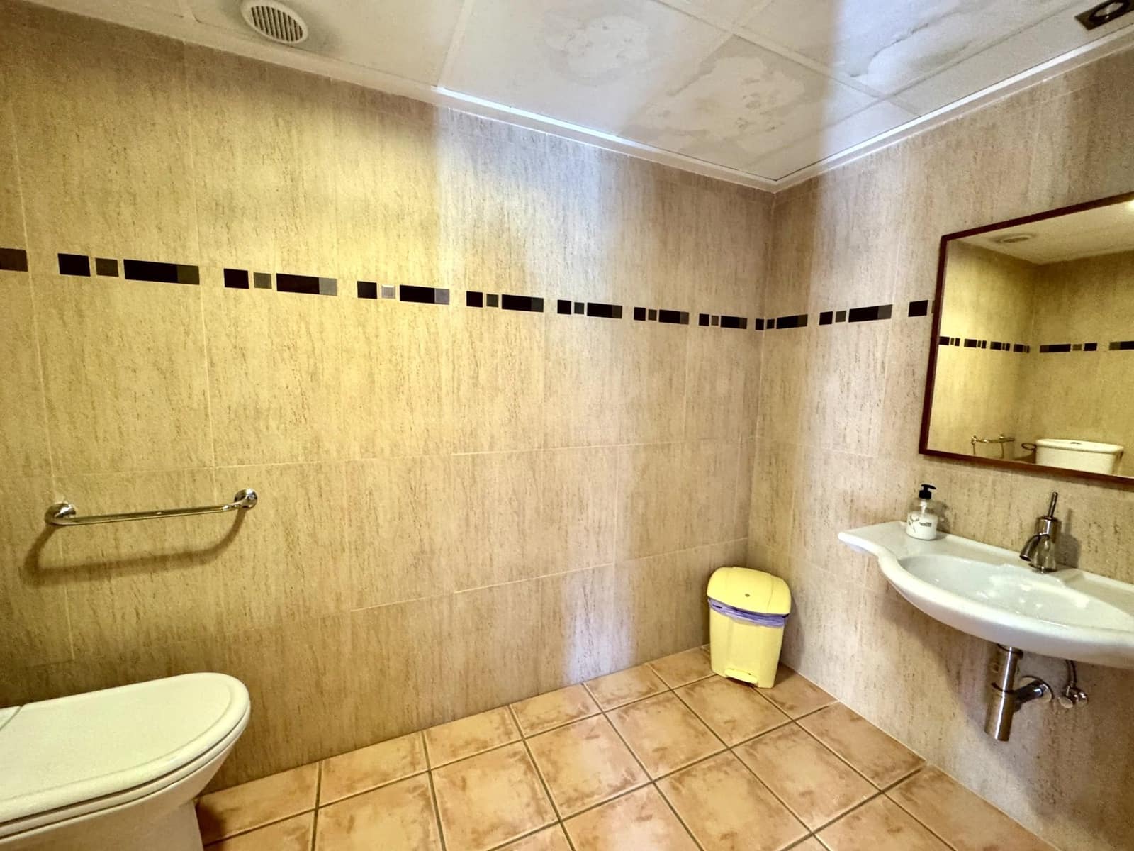 9 soveværelse Hotel til salg i Calabardina med garage - € 695.000 (Ref: 9921349)