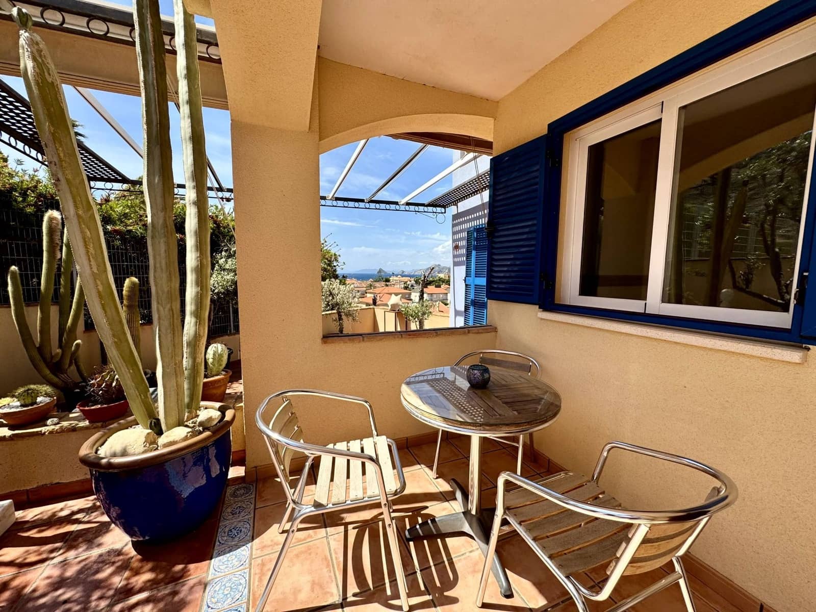 9 soveværelse Hotel til salg i Calabardina med garage - € 695.000 (Ref: 9921349)