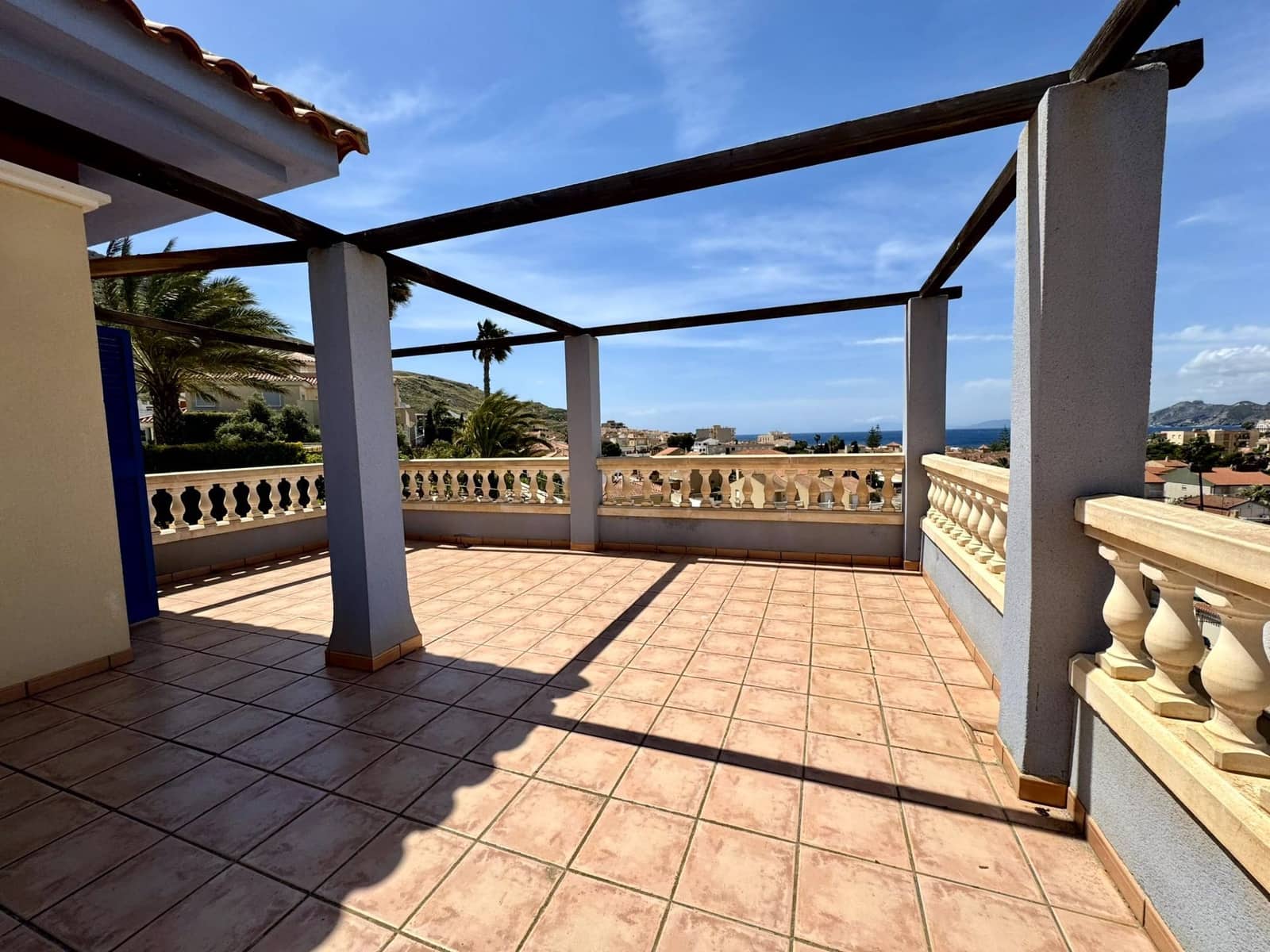 9 soveværelse Hotel til salg i Calabardina med garage - € 695.000 (Ref: 9921349)