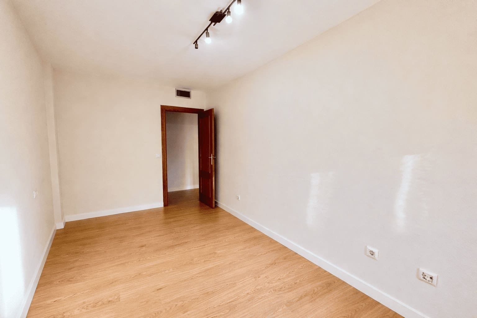 3 bedroom Apartment for sale in Aguilas with garage - € 178,500 (Ref: 9921350)