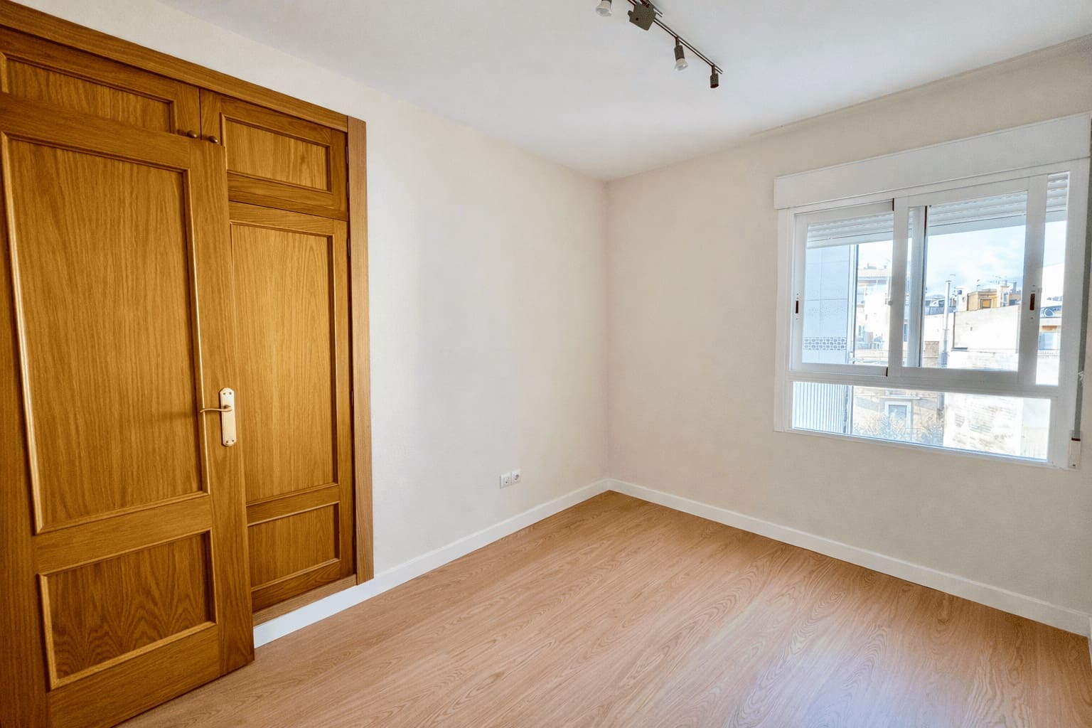 3 bedroom Apartment for sale in Aguilas with garage - € 178,500 (Ref: 9921350)